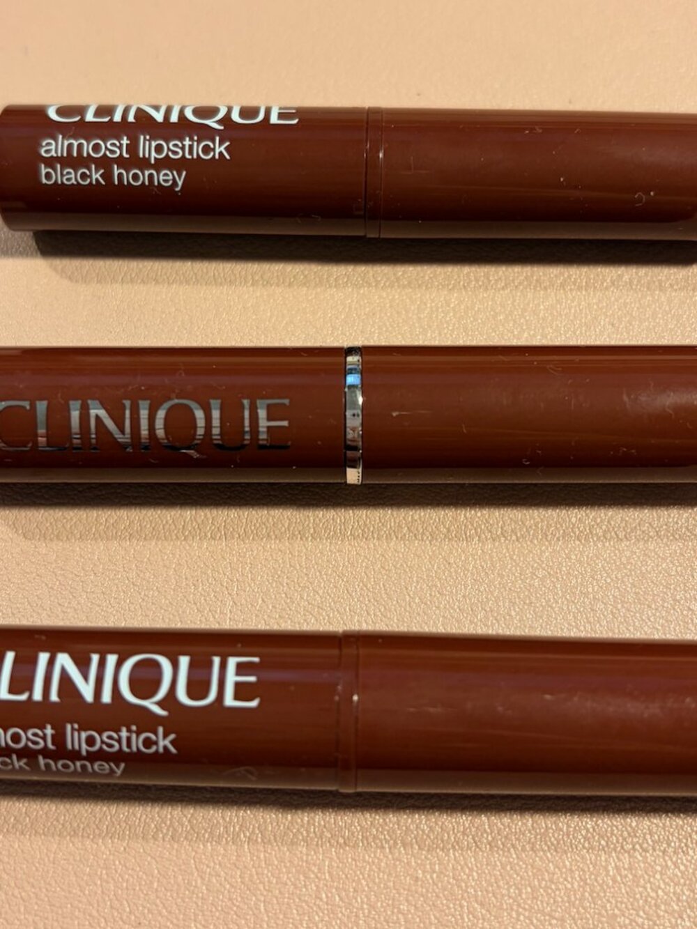 Clinique Black Honey Almost Lipstick - 0.4 oz travel size - new without box - Picture 3 of 3